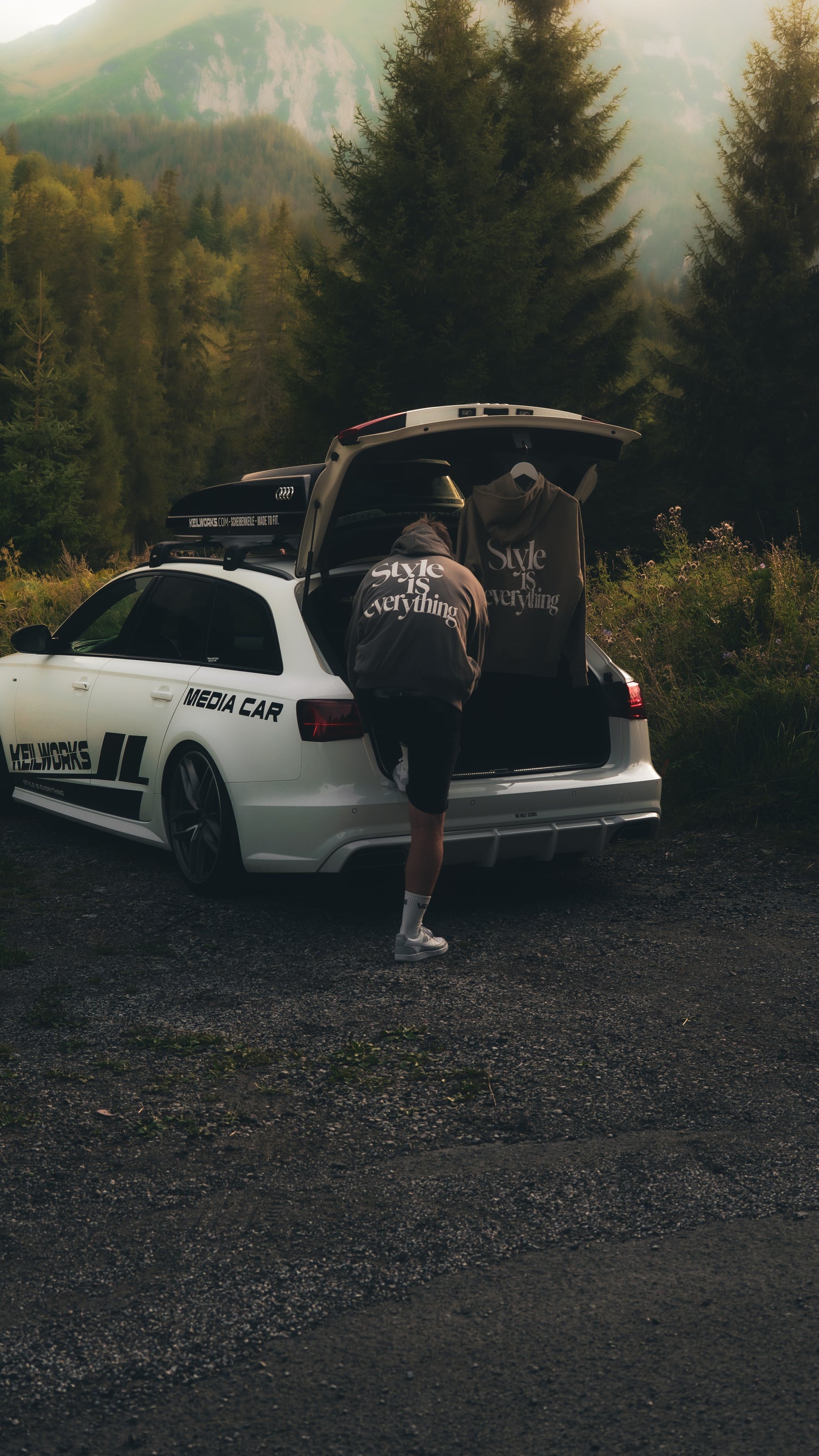 KEILWORKS HOODIE – STYLE IS EVERYTHING