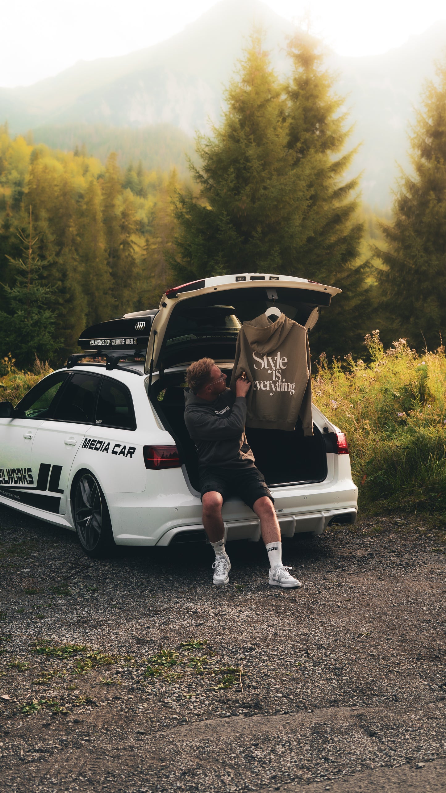 KEILWORKS HOODIE – STYLE IS EVERYTHING